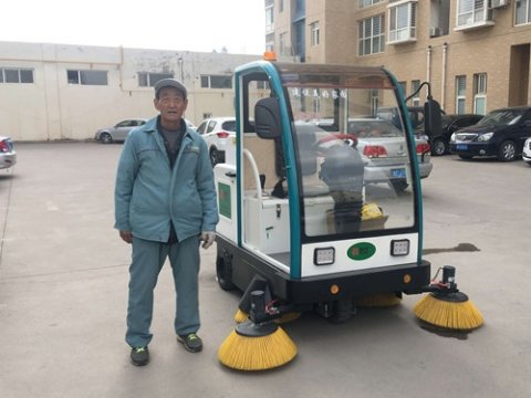 山東東營小區(qū)物業(yè)DX1800交機(jī)現(xiàn)場(chǎng)
